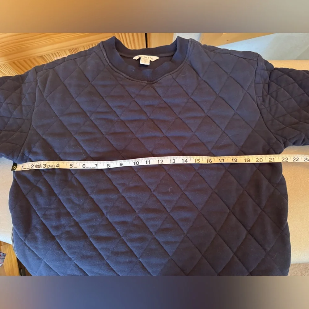 Athleta Navy Quilted Sweatshirt - Picture 7 of 8
